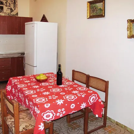 Haus Neda 150s *